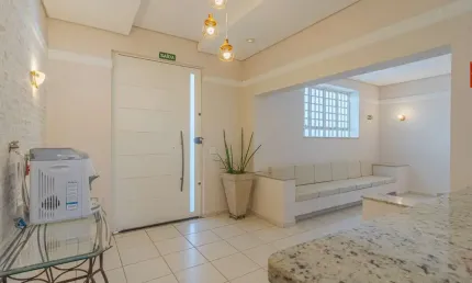 Elegante casa comercial para venda em Bonfim, 140m²