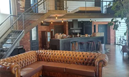 Confortável apartamento tipo para venda e locação em Vila Andrade com 1 quarto, sendo 1 suíte, 144m²
