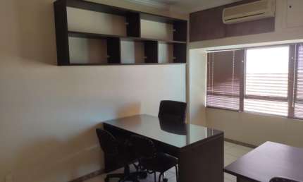 Vendo linda Sala Comercial - Condomínio André Guimarães