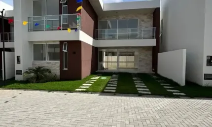 Casa em condomínio fechado com 4 quartos à venda no Buraquinho, Lauro de Freitas 