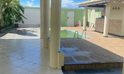 Casa com 4 quartos à venda na Rua Ana C B Dias, 369, Buraquinho, Lauro de Freitas