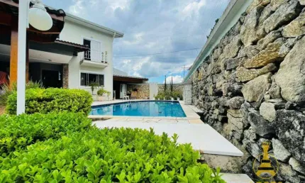 Casa com 3 dormitórios à venda, 260 m² por R$ 1.500.000,00 - Vila Petrópolis - Atibaia/SP