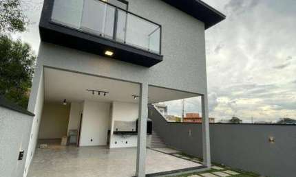 Casa Nova com 2 dormitórios à venda, 177 m² por R$ 750.000 - Santa Martha - Bom Jesus dos Perdões/SP