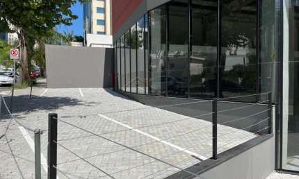 Prédio para alugar na Avenida Comendador de Vicente Paulo Penido, Parque Residencial Aquarius, São José dos Campos