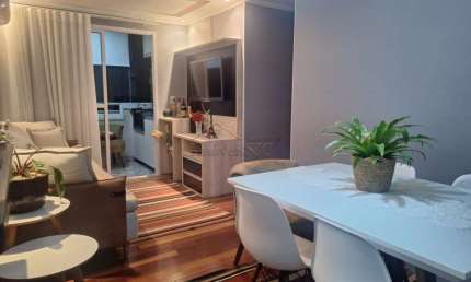 Apartamento de 74m² Planejado em Andar Alto com Vista Privilegiada