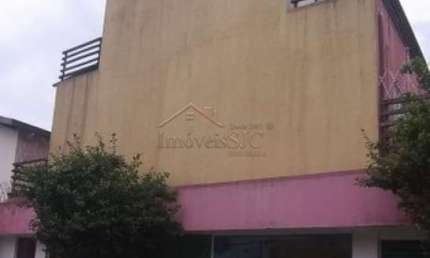 Prédio comercial de 313m² - Av. Heitor Villa Lobos.