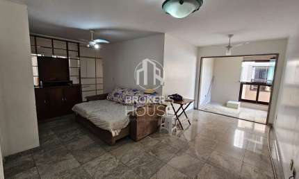 Apartamento à venda, na quadra do mar em Jardim da Penha, Vitória, ES