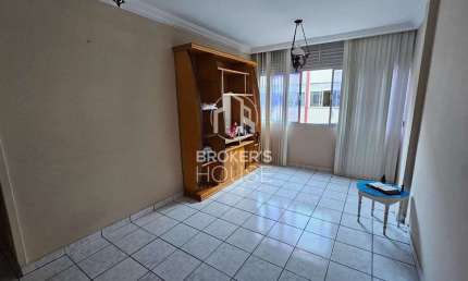Apartamento à venda, 3 quartos, dois lances de escada, frente  Fradinhos, Vitória, ES