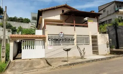 Imponente residência de luxo com 6 quartos e 4 suítes no bairro Setiba, Guarapari-ES: uma oportunidade única!
