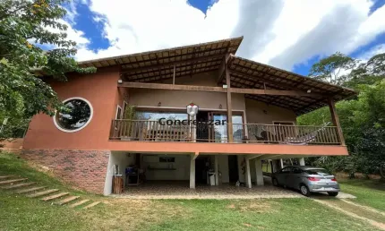 Imperdível oportunidade de adquirir casa de luxo em Guarapari-ES, no bairro Buenos Aires: 4 quartos, 3 suítes, 1 sala, 6 banheiros, 2 vagas, 300 m².