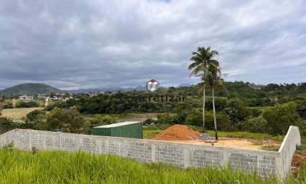 Terreno à venda em Guarapari-ES, bairro Meaípe com 500m² de área. Venha conferir!