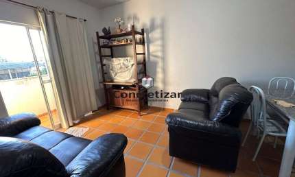 Apartamento moderno e confortável na Praia do Morro, Guarapari-ES: 2 quartos, 1 sala, 1 banheiro, 1 vaga de garagem - 65m². Venda ou locação!