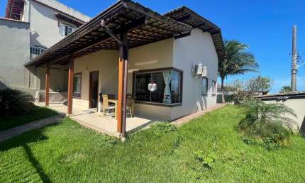 Imperdível! Casa à venda em Guarapari-ES, bairro Sol Nascente: 3 quartos, 1 suíte, 1 sala, 2 banheiros, 2 vagas, 120m².