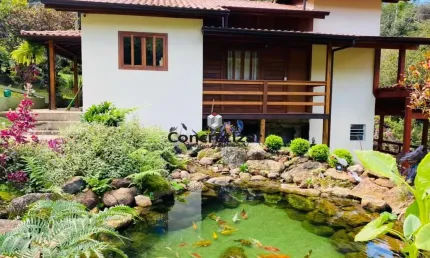 Chácara à venda em Domingos Martins-ES: 4 quartos, 2 suítes, 2 salas, 3 banheiros, 4 vagas de garagem, 170m²