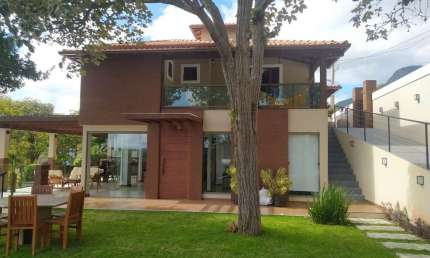 Casa à Venda com 6 Suítes em Pedra Azul - Domingos Martins-ES