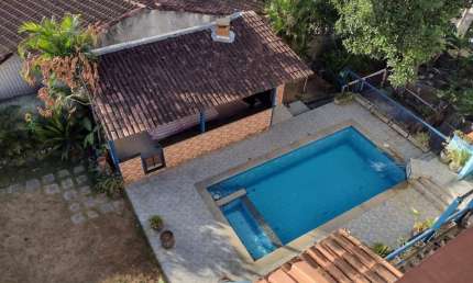 Casa à Venda com 4 Suítes no Bairro São Judas Tadeu - Guarapari-ES