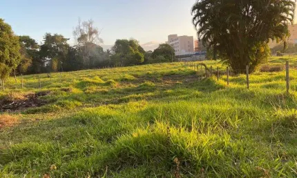 Terreno à venda com 1800 m² em Meaípe, Guarapari-ES