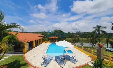 Chácara em condomínio com vista e acesso a represa, espetáculo de imóvel