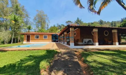 Sítio formado em bragança paulista com 96.800 metros de terreno, estuda permuta.