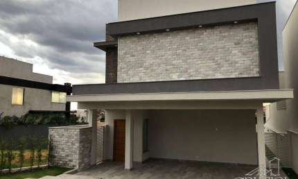 Casa em condomínio fechado com 3 quartos à venda na Rua Nelson Brunelli, Conjunto Habitacional Alexandre Urbanas, Londrina