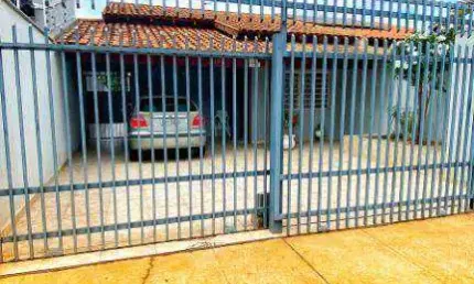 Casa com 3 quartos à venda na Rua José Alceu Gimenez, Monte Carlo, Londrina