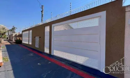 Sala comercial com 4 salas para alugar na Rua Casimiro de Abreu, Jardim Shangri la, Londrina