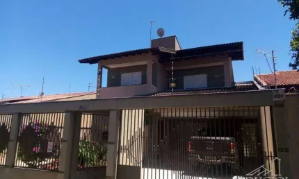 Sobrado com 4 dormitórios à venda - Monte Belo - Londrina/PR