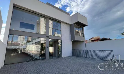 Sala comercial com 8 salas para alugar na Avenida Voluntários da Pátria, Andrade, Londrina