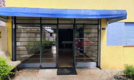 Sala comercial com 3 salas para alugar na Rua Senador Souza Naves, Centro, Londrina