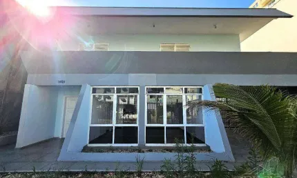 Casa com 3 dormitórios, 407 m² - venda por R$ 1.980.000,00 ou aluguel por R$ 9.500,00/mês - Centro - Londrina/PR