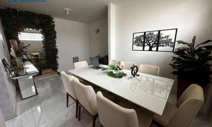 Casa com 3 dormitórios à venda, 300 m² por R$ 980.000 - Vila Souto - Bauru/SP