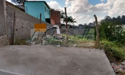 Terreno à venda no bairro Parque Yara Cecy - Itapecerica da Serra/SP