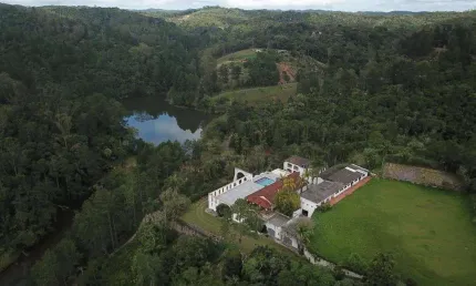 Fazenda à venda no Centro, Juquitiba 
