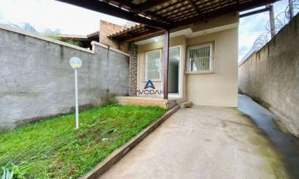 Casa com 03 quartos à venda em Igarapé, bairro Progresso.