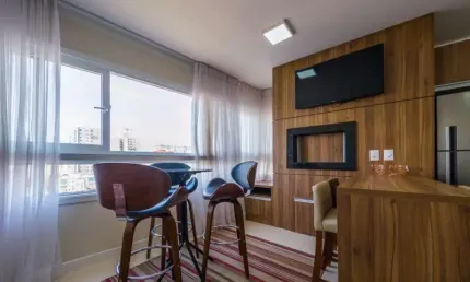 APARTAMENTO  próximo à Beira-Mar com 3 Dormitórios e Vista Deslumbrante