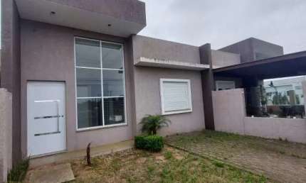 Casa Nova à Venda no Centro de Imbé – Elegância e Conforto para você e sua família