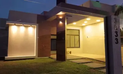 Casa à Venda no Centro de Imbé – Elegância e Conforto no Litoral