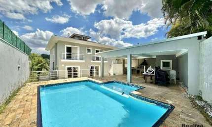 Casa com 4 quartos -3 suítes - 2 escritórios - gourmet e piscina  Golf Village -  Fazendinha
