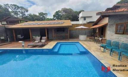 Casa térrea - piscina e 6 vagas de garagem  - Los Alámos