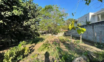 Terreno a venda  no miolo da Granja Viana - Cotia - SP
