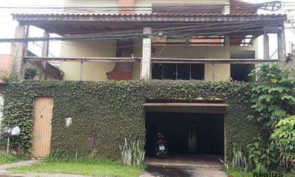 Casa à venda com 4 dormitórios e 5 vagas -  Granja Viana