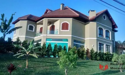 Morada dos Lagos - Excelente casa de esquina no melhor condomínio de Aldeia da Serra!