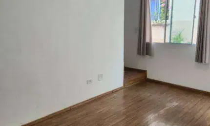 Sobrado à Venda em Condomínio Fechado - 2 Quartos - Cotia/SP