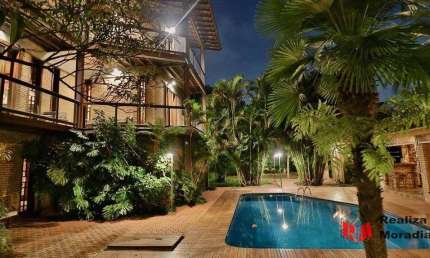 Cond. Morada dos Pássaros / Aldeia da Serra - 7 suítes (5 na casa + 2 edícula hóspedes), gourmet, piscina, adega, pomar!