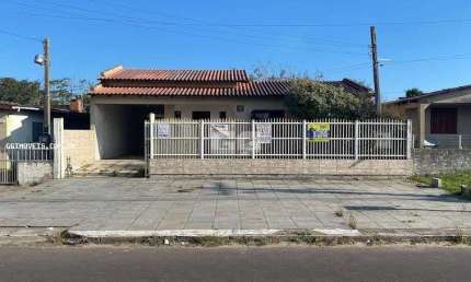 Casas 5 Quartos ou + para Venda no Centro da Praia de Cidreira!