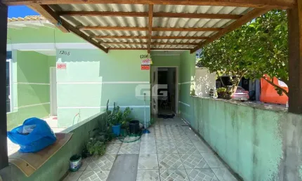 Cidreira-sobrado para venda no bairro salinas próximo a plataforma de pesca!