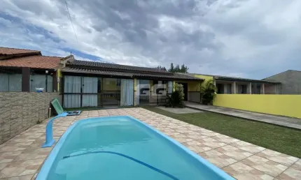 Casa com 2 quartos à venda na Rua Bolonha, 373, Tramandaí Sul, Tramandaí