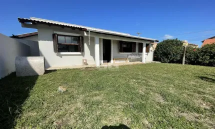 Casa com 2 quartos à venda na Rua Altemar Dutra, 336, Salinas, Cidreira