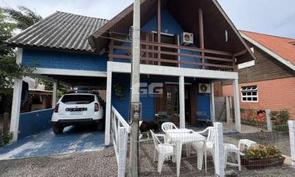 LAGOA COUNTRY CLUB CIDREIRA - SOBRADO 3 DORMITÓRIOS A VENDA