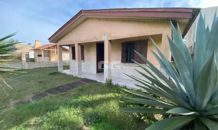 CIDREIRA/RS - LINDA CASA PARA VENDA NO BAIRRO CENTRO!